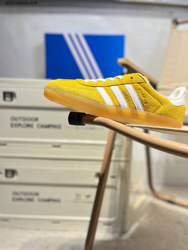 kz神版特价福利 Ad Gazelle Indoor Trainers 羚羊内训系列低帮复古百搭休闲运动德训风板鞋 90年代经典的复刻版！自60年代以足球训练鞋