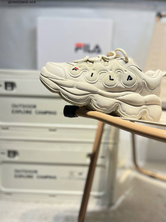 fila Fusion 斐乐 潮牌低帮运动休闲鞋 Filafusion主要以时尚运动文化 跨界联名为主 结合当下广受欢迎的滑板街篮 棒球、骑行等时尚运动 运用拼