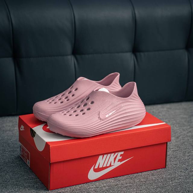 核心私 Nike Reactx Rejuven8 耐克夏日穿搭凉鞋 #采用质感柔软且出众回弹的 Reactx泡绵，缔造非凡舒适的日常穿着体验，助你保持活力。 货