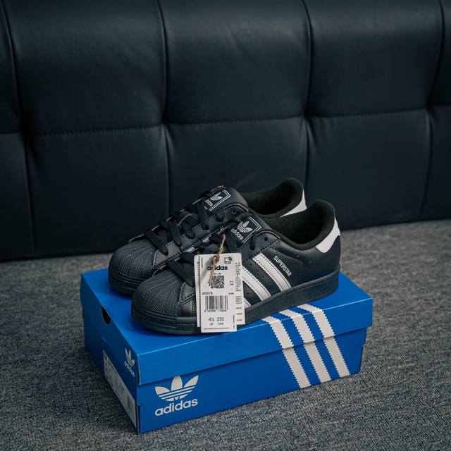 核心私 阿迪达斯Adidas三叶草 Originals Superstar Ii 贝壳头系列低帮经典百搭休闲运动板鞋 货号：Ji0079 尺码：35.5 36