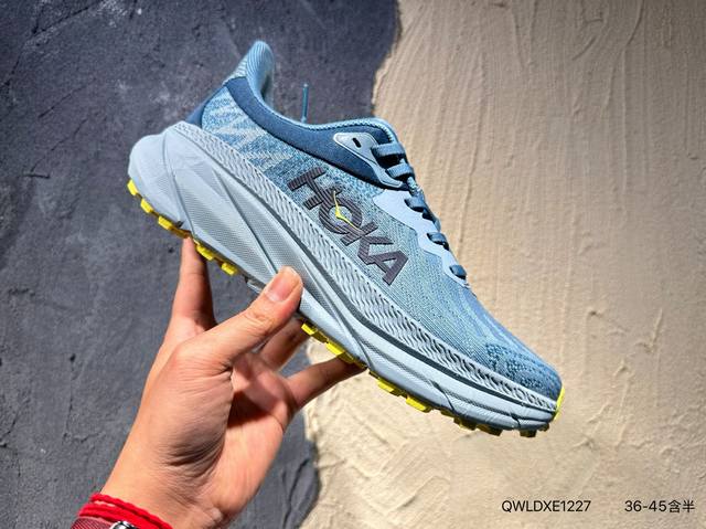 新品上市实拍 Hoka U Restore Ct 全新配色 一脚蹬系列，这个品牌来自于新西兰的毛利语，Hoka表示大地，One One表示飞越，连起来就是飞越地