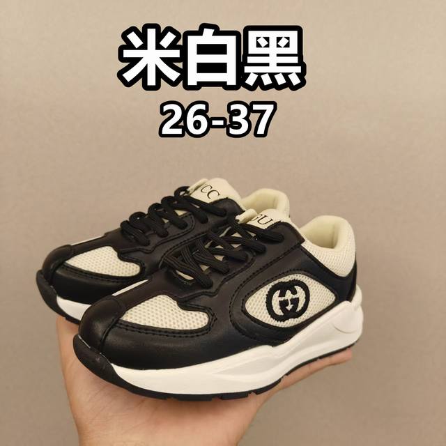 现货跑量款 Gucci Run儿童系列运动鞋， 古奇亲子系列 这一单品的设计从运动世界中汲取灵感 丝稠皮 互扣式双G 刺绣 儿童版更加精细