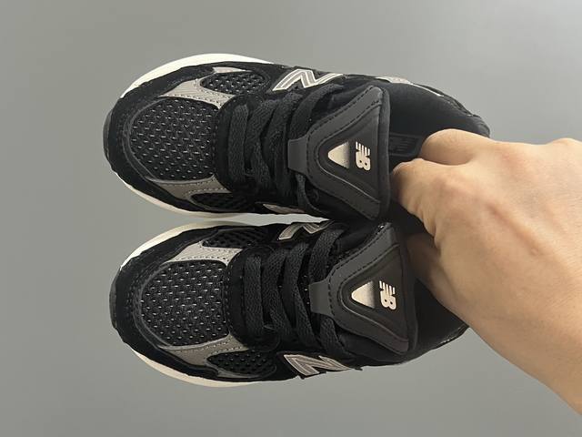 牛B新款2010网面鞋带款儿童老爹鞋 Size：24-36码 经典Nb2010款式 网面设计，透气舒适不闷脚 老爹款式，百搭又时髦