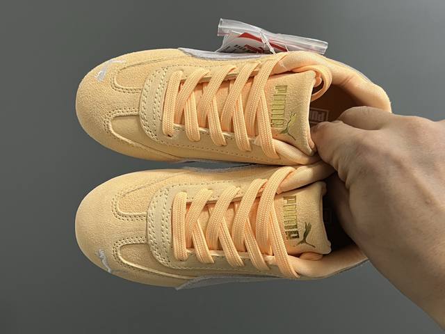 彪M新款复古德训儿童休闲鞋 Size：24-35码 经典Puma系列 优质猪八革面料，质感满满 两幅鞋带替换，附赠鞋带扣 橡胶耐磨防滑大底，脚感不言而喻
