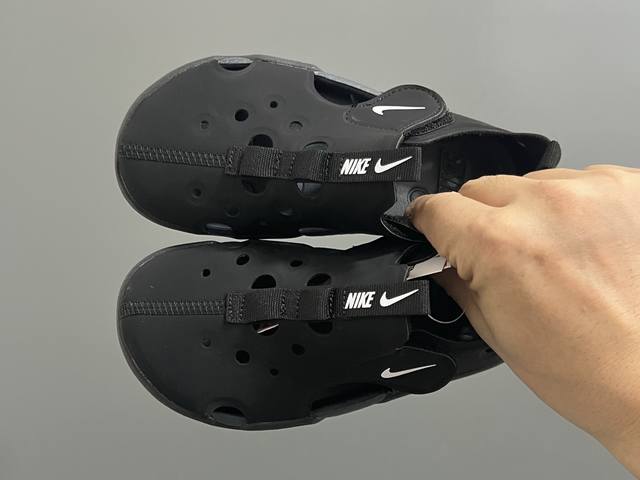 nk新款阳光Sunray Protect 4代儿童沙滩镂空凉鞋 Size：22-35码 高端1:1原版定制 优质皮料镂空设计，透气又舒适 飞翼魔术贴设计，穿脱方