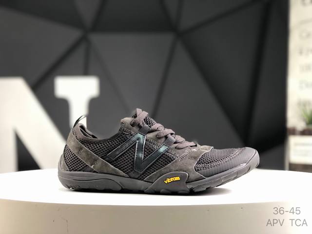 issey Miyake X New Balance M10Oim 三宅一生联名透气越野跑步鞋 此番联名鞋款的灵感源自感官身体和赤足运动的概念 New Bala