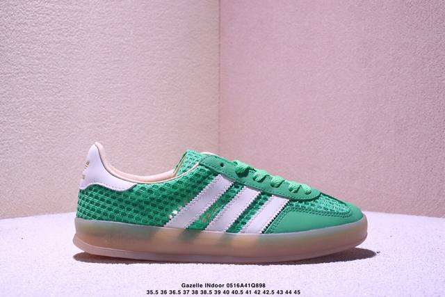 公司级Adidas Originals Gazelle Indoor 三叶草休闲防滑耐磨低帮板鞋 鞋头出色设计 塑就出众贴合感 稳固的后跟贴合足部曲线设计 软弹
