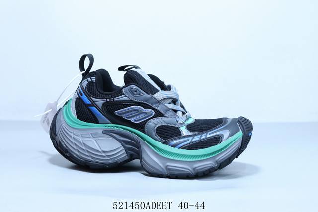 巴黎世家十代新款10Xl balenciaga 10Xl 纯原版本强势出货 重工打造 所有配件均通过定做出产正品裁片 正确字体电绣 粗细 位置 大小正确 侧边T