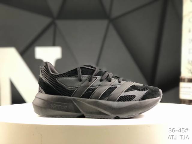 阿迪达斯 Adidas Lightblaze 舒适防滑 新款阿迪达斯低帮跑步鞋 极致轻盈的Lightweight Upper设计 带来近乎裸足的舒适体验 中底采