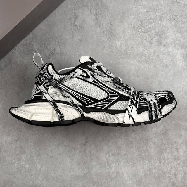 本地 核心私 balenciaga phantom Cargo 巴黎世家全新3Xl绑带 全新十代潮流跑鞋 原厂楦头 做旧细节拉满 原鞋同步开发 采用环保天空革与