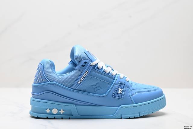公司级Louis Vuitton Trainer Sneaker Low 路易威登 休闲运动文化百搭板鞋 舒适防滑底和百搭性霸屏整个时尚娱乐圈 细节调整完美主义