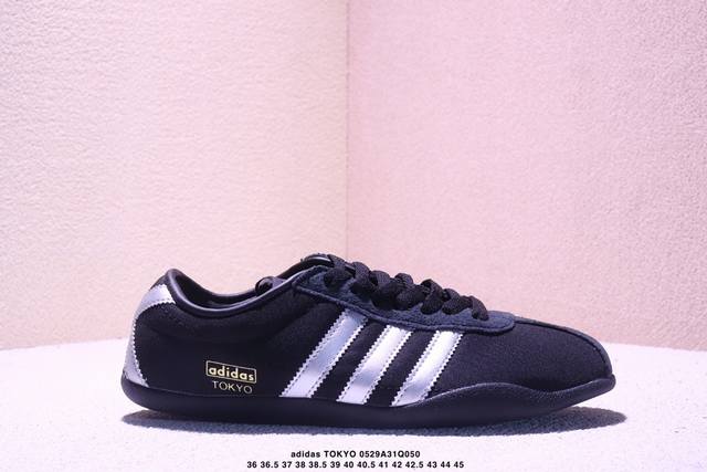 adidas Tokyo W三叶草休闲防滑耐磨低帮板鞋 鞋头出色设计 塑就出众贴合感 稳固的后跟贴合足部曲线设计 软弹舒适 不易磨脚 橡胶鞋底配合防滑纹路设计