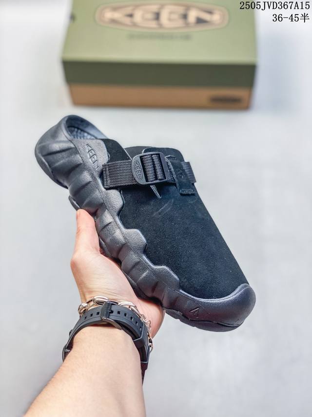 keen Hyperport舒适优雅轻盈 防臭包头拖鞋 鞋款上半部分采用了皮革鞋面 搭配可调节的系带系统 方便调节更加稳固;具有足弓支撑的吸震鞋垫 提供全天候的