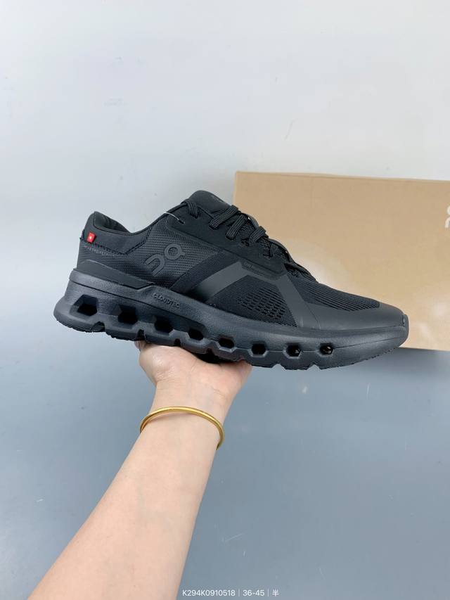 on Cloudrunner 2 昂跑 户外街头机能风新兴品牌轻便中帮跑步鞋 首发实拍鞋款以网球为灵感的运动休闲鞋 大胆的复古外观与革新科技融合 助力运动生活的