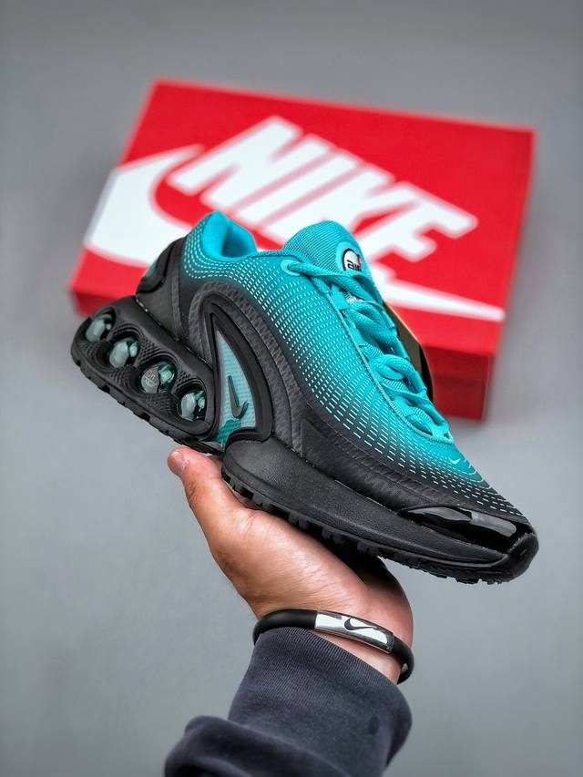 E Nike Air Max Dn8 全掌科技气垫 缓震运动跑鞋 Dn8的核心亮点在于其八腔气垫结构 根据不同部位设定的气压值专为行走设计 货号 Fj3145