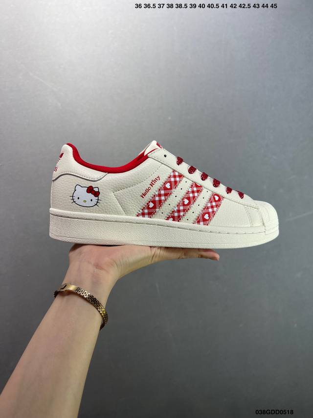 公司级Adidas Originals Gazelle Indoor 三叶草休闲防滑耐磨低帮板鞋 纯原版本 鞋头出色设计 塑就出众贴合感 稳固的后跟贴合足部曲线