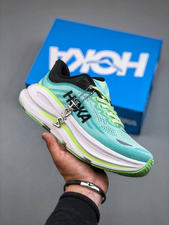 Hoka One One Clifton 9 Low 克利夫顿9代系列低帮厚底网织轻量休闲运动慢跑鞋 货号 1162011 Lnmt 尺码 40-45 半