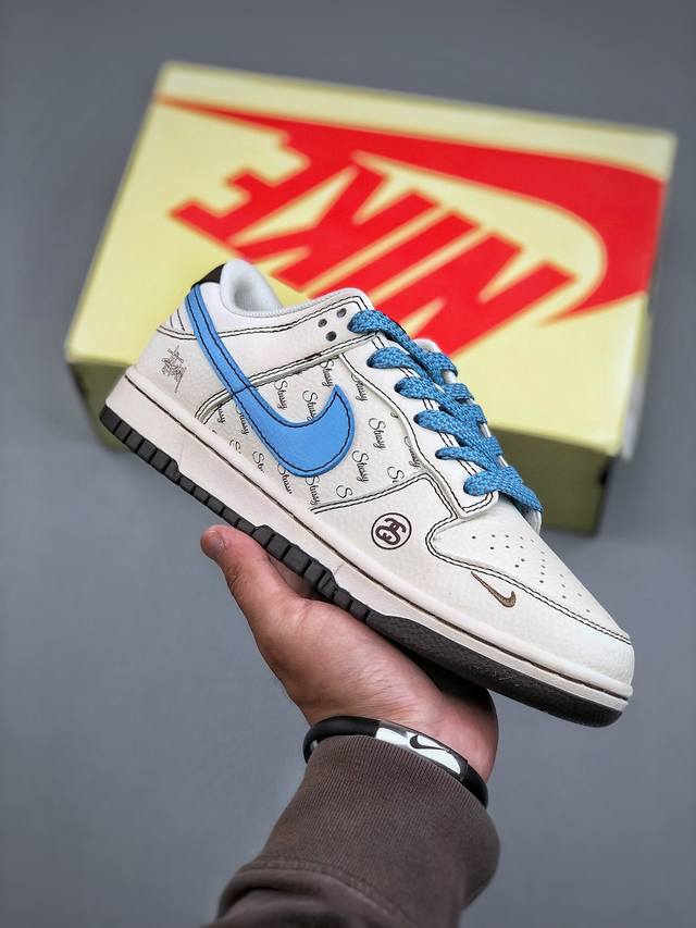 C版 Nike Sb Dunk Low X Stussy 白蓝小勾满天星纯原大厂出品 极力推荐原装头层材料 独家版型蒸餾加工帶來的是更好的视觉和脚感体验大厂纯原
