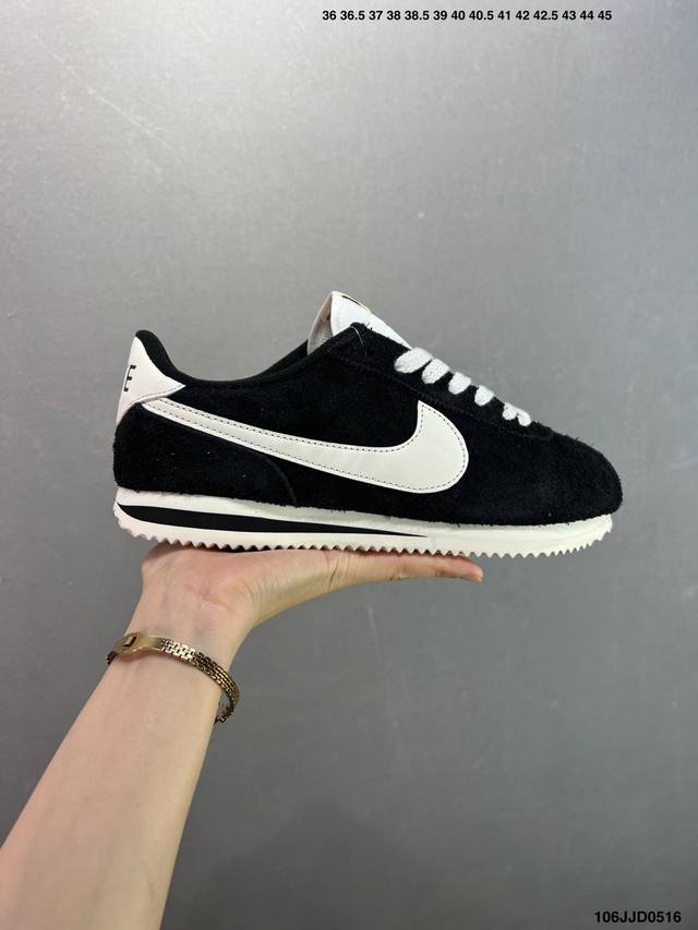 nike Classic Cortez 耐克经典轻便舒适阿甘鞋休闲跑步鞋运动鞋 纯粹而执着的精神 使得Cortez种在了一代人的心里 无论是否喜欢它复古的鞋型