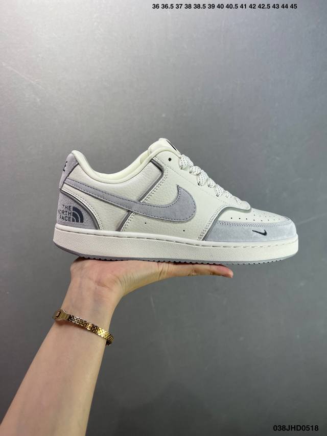 nike Court Vision Low 休闲运动板鞋 低帮百搭透气休闲运动板鞋 经典耐用的设计 兼顾舒适脚感和出众风范 演绎匠心之作 结构性的支撑贴合感结合