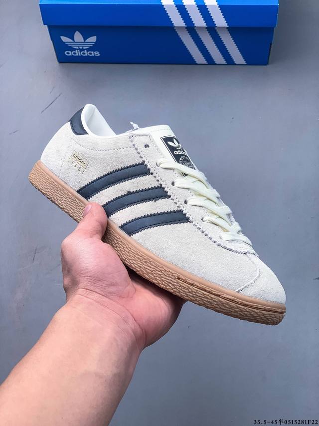阿迪达斯Adidas Stadt经典麂皮薄底运动板鞋 T头鞋 皮革和绒面革经典运动鞋以典藏足球鞋为灵感这款Stadt经典运动鞋植根足球传统 以别致皮革鞋面和绒面