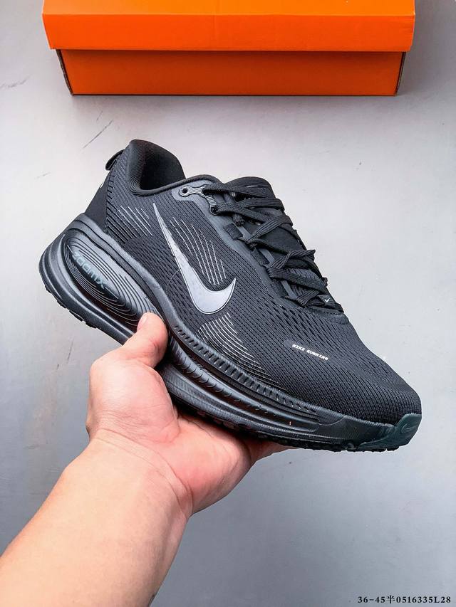 nike Air Zoom Vomero 18 缓震透气休闲慢跑鞋 新版Vomero结合全新Zoomx和Reactx泡绵 提供双重缓震效果 铸就非凡迈步体验 0
