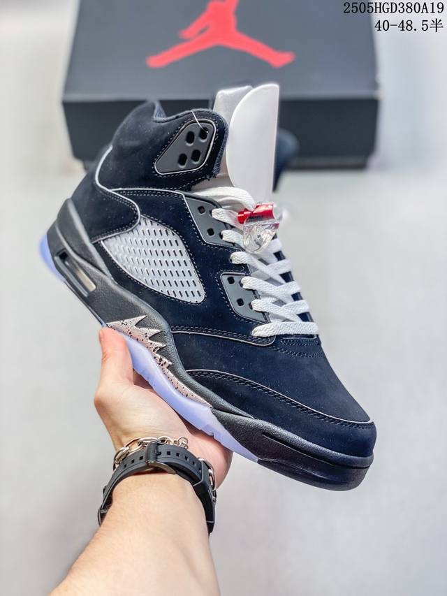 公司级乔丹 Air Jordan Aj6 乔丹6代 Air Jordan 6 Dmp 货号 Ct495 07这双鞋在 2006 年首次登场之后从来没有经历复刻