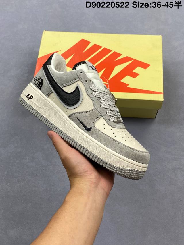真标耐克Nike Air Force 1 07空军一号低帮百搭休闲运动板鞋 柔软 弹性十足的缓震性能和出色的中底设计 横跨复古与现代的外型结合 造就出风靡全球三