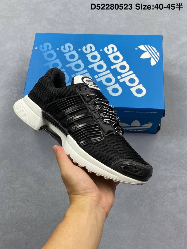 公司级Adidas Climacool系列 阿迪达斯 织物 耐磨透气 低帮 公路跑步鞋 清风跑鞋凭借全方位透气设计 鞋面采用了网布加Tpu支撑骨架设计 兼顾透气