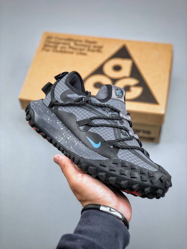 Nike Acg Mountain Fly Low Gtx Se 机能风格采用匠心设计 打造耐穿迅疾风格 让你在沙漠 峡谷和深山中探险时也能像在城市一般轻松自在