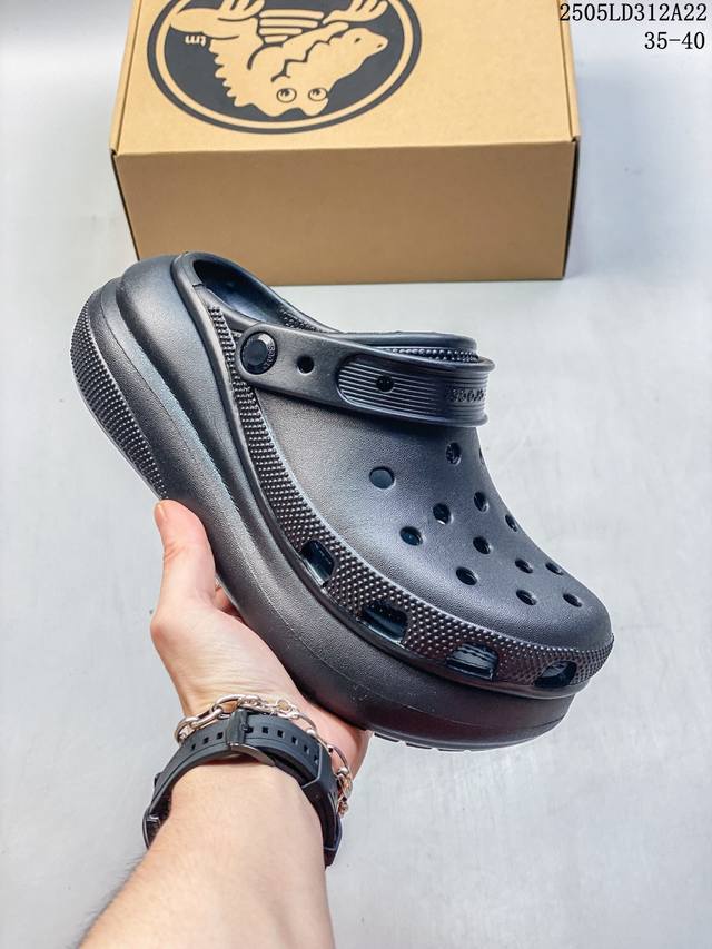 内盒另外十10元 卡骆驰鲸鱼Crocs Classic Clog 底卡骆驰系列 厚底高跟休闲沙滩洞洞半拖鞋 号码 M3=35 M4=36一37 M5=37一38