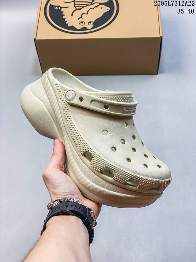 内盒另外十10元 卡骆驰泡英Crocs Classic Clog 底卡骆驰系列 厚底高跟休闲沙滩洞洞半拖鞋 号码 M3=35 M4=36一37 M5=37一38