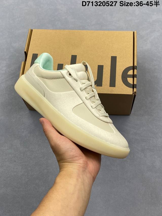 lululemon Cityverse 露露乐檬极简主义减震耐磨低帮生活休闲鞋 Cityverse将运动性能融入经典休闲鞋中 中底提供出色缓震 并贴合足部曲线