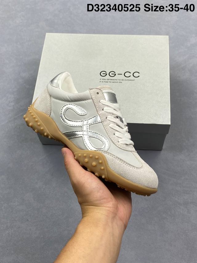 gg-Cc 百搭德训鞋 时尚潮流轻便通勤舒适 减震耐磨防滑 低帮 户外休闲鞋 货号 G25X286 尺码 35-40 编码 D32340525