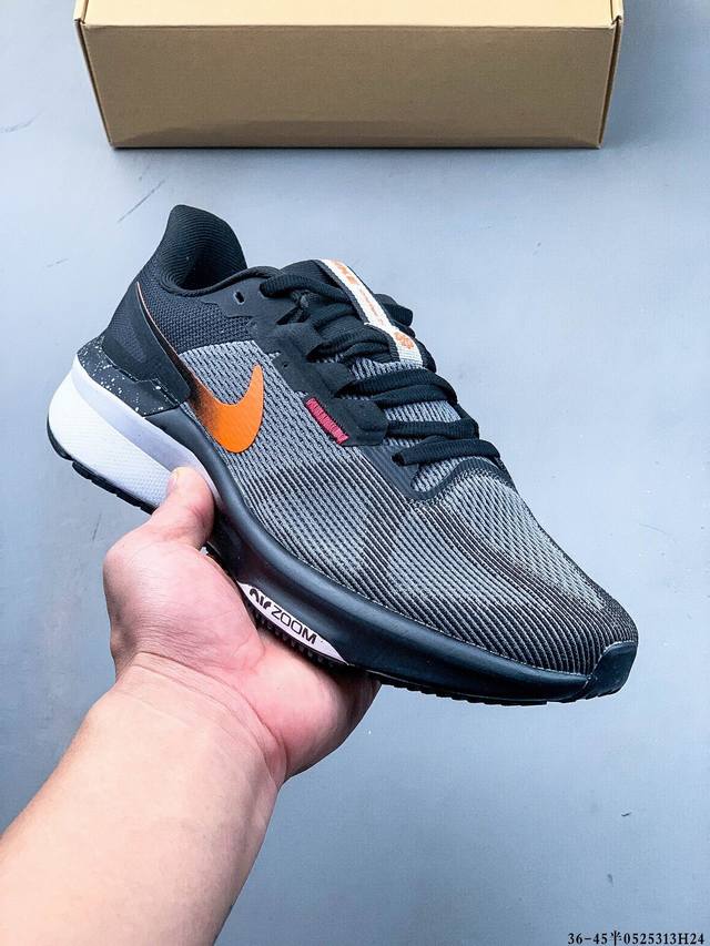 耐克Nike Air Zoom Structure 25 缓震透气轻便跑步鞋 0525313H24