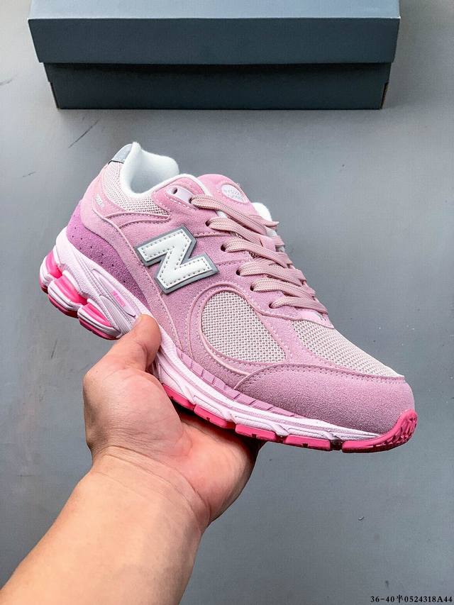 new Balance M1906Ri Nb宝藏老爹鞋款 复古元素叠加 质感超级棒 楦版型材料细节做工精细 货如实拍图 作为Nb最经典的档案鞋型之一 与2002