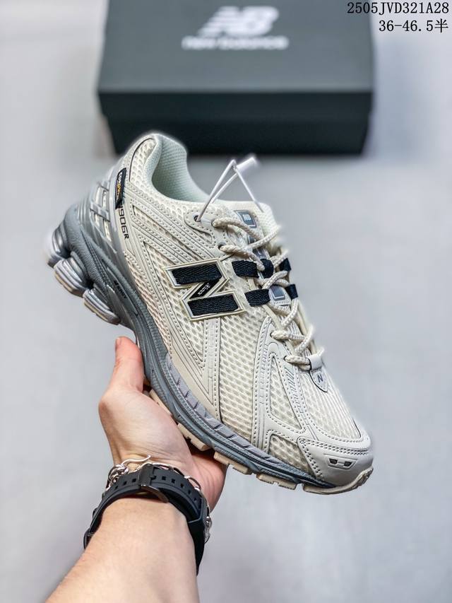 New Balance Nb 1906 此款简约大方的造型设计 给人以随性休闲的时尚格调 穿着舒适轻便 运动灵活自如 满足日常个性穿搭 尺码 见图 编码 05J