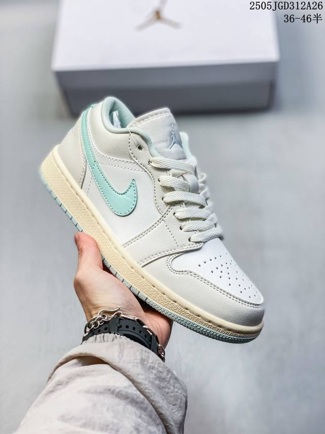 新配色出头层公司级真标带半码 耐克Nike Air Jordan 1 Mid Aj1 乔1代 乔丹一代低帮系列经典复古文化休闲运动篮球鞋采用头层皮与牛剖革鞋面材