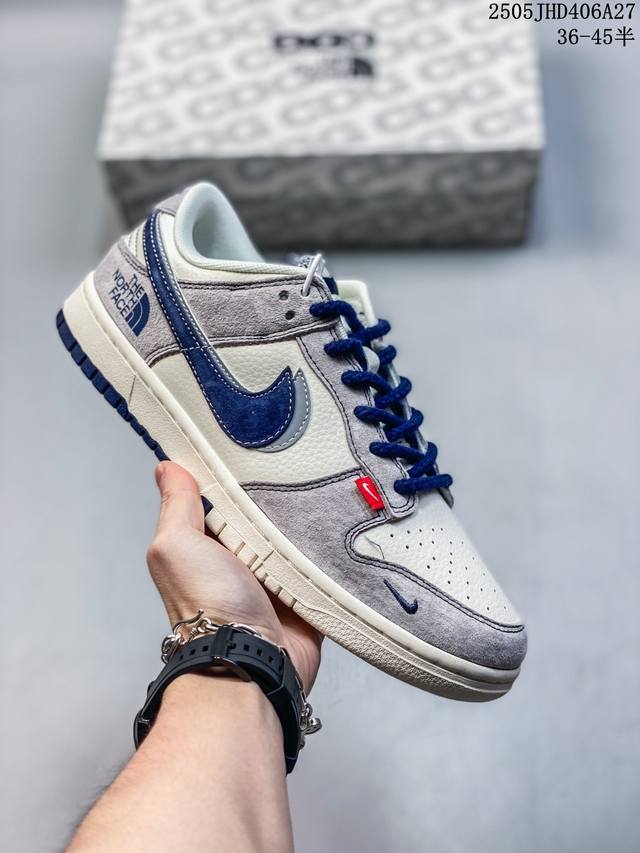 nk Sb Dunk Low 北面联名-灰猪八藏蓝勾 周年高端定制 低帮休闲板鞋 #定制鞋盒 大厂纯原品质出货 超高清洁度 皮料切割干净无任何毛边 细节完美 货