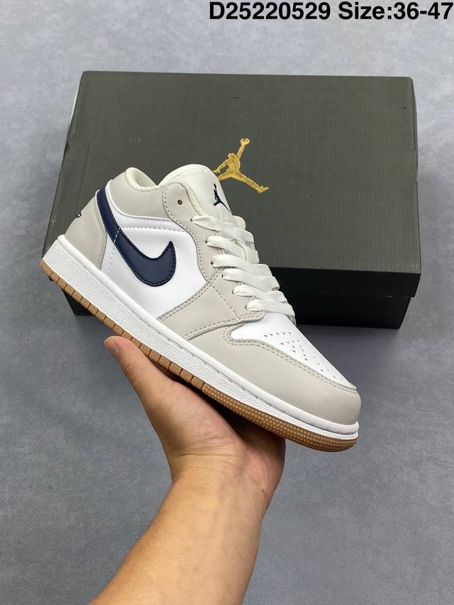 真标Nike Air Jordan 1 Low aj1乔1低帮休闲板鞋 同步官方配色 官方货号:553558-166 size:36 36.5 37.5 38