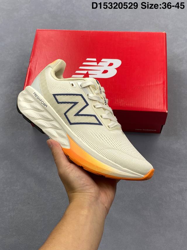 新百伦New Balance Nb Fresh Foam 520 舒适跑鞋凭借Fresh Foam More New Balance将其标志性的性能技术应用到