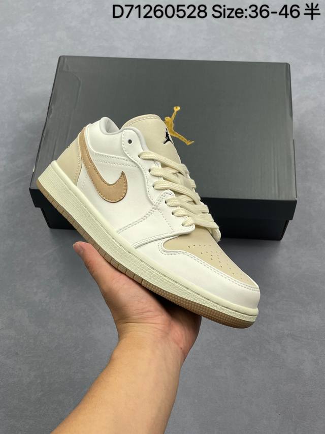 公司级Nike Air Jordan 1 Low aj1乔1低帮休闲板鞋 同步官方配色 头层皮打造 正确满胶鞋垫 四线拉帮 原厂织唛标 鞋舌高弹海绵填充 官方货