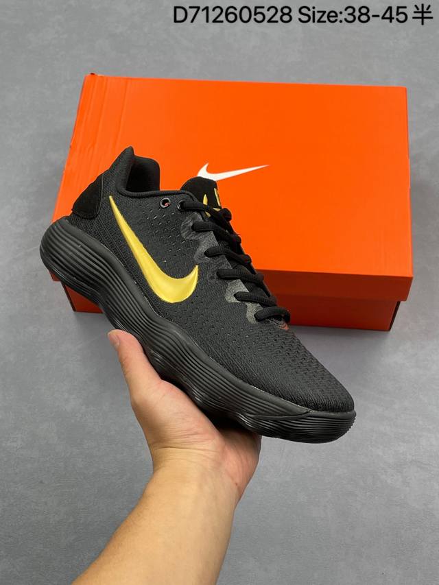 nike Hyperdunk 2017 Flyknit 中帮篮球鞋 编织面料搭载飞线组成的鞋面提供透气性及耐用性 科技泡棉中底缔造舒适落地缓震体验 尺码 38