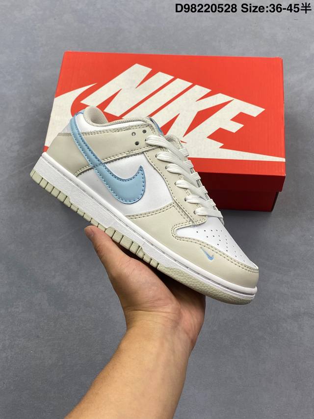 耐克 Nike Dunk Low Retro 运动鞋 复古板鞋 作为 80 年代经典篮球鞋款 起初专为硬木球场打造 后来成为席卷街头的时尚标杆 现以经典细节和复