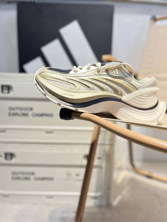 adidas Vento Xlg Mtw 脉冲系列 复古休闲老爹鞋 官方同步上架 鞋面是透气网面和皮革拼接 脚感轻盈 不闷汗 每次穿着跑步都感觉脚底在自由呼吸
