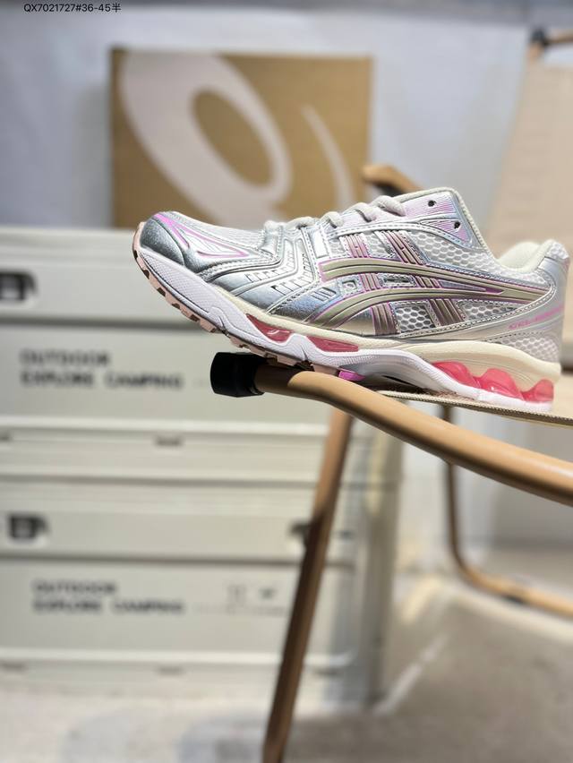 asics Gel-Kayano 14亚瑟士经典跑鞋 如今机能风和户外风吹得正劲 便是主打 Urban Outdoor机能越野风格 城市和户外场景都能轻松应对