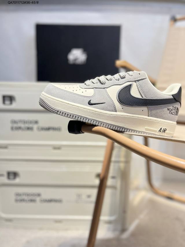 北面 X 耐克 Nike Air Force 1 '07空军一号 百搭休闲运动板鞋 柔软 弹性十足的缓震性能和出色的中底设计 横跨复古与现代的外型结合 造就出风