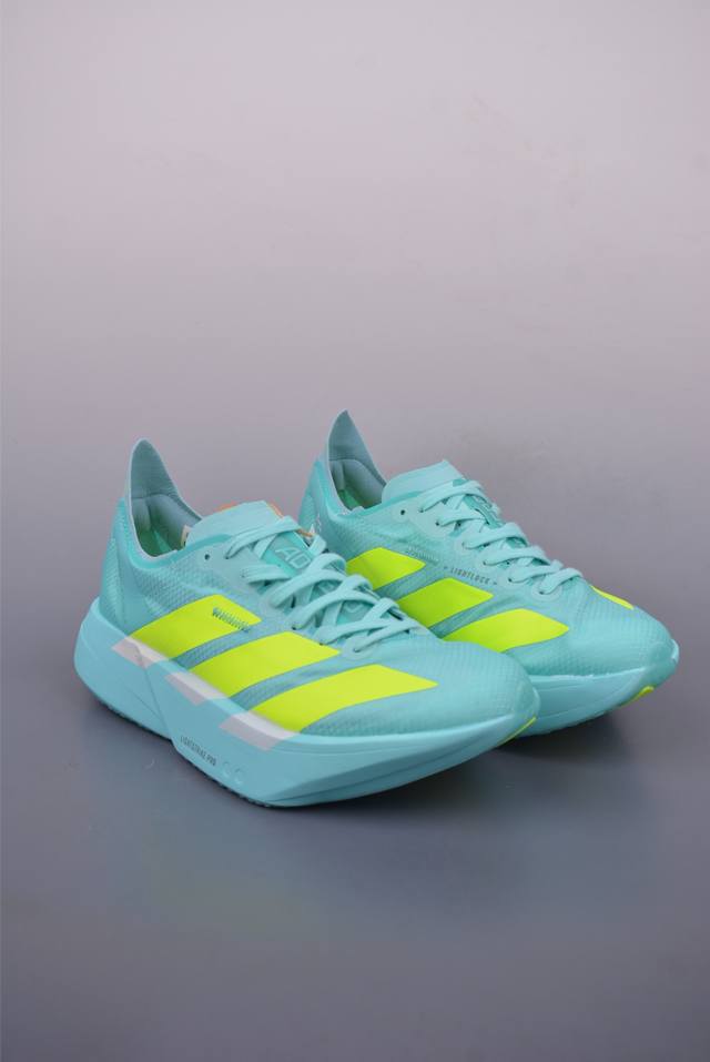 adidas Adizero pro Evo 4 M 全掌碳板 阿迪超轻透气缓震跑鞋 整体外观造型与Adizero Adios pro Evo 1非常相似 中底
