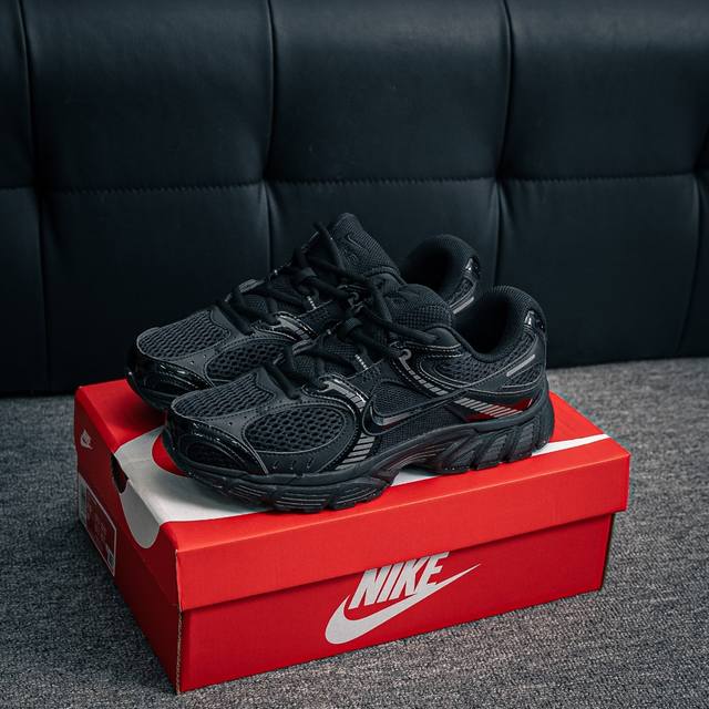 核心私 nike V5 Rnr 千禧年经典复古跑鞋 #搭载泡绵中底厚实而轻盈匠心细节巧搭立体耐克勾标志焕新演绎复古 货号 Hj5228 001 尺码 36 36