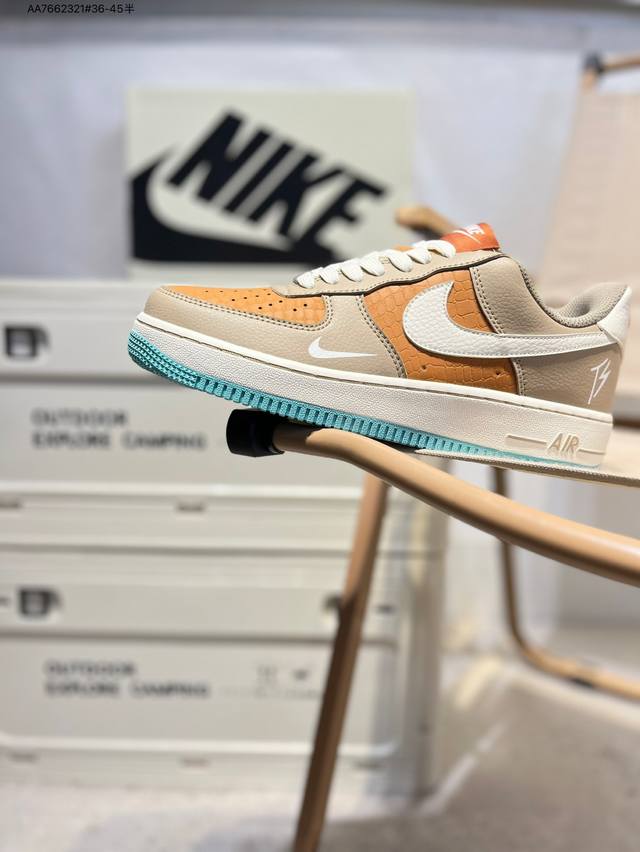 耐克 Nike Air Force 1 '07空军一号 百搭休闲运动板鞋 柔软 弹性十足的缓震性能和出色的中底设计 横跨复古与现代的外型结合 造就出风靡全球三十